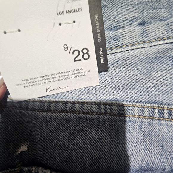 KanCan NWT Light Blue Distressed High Rise Slim Straight Waist 29 Inseam 29 - Picture 3 of 6
